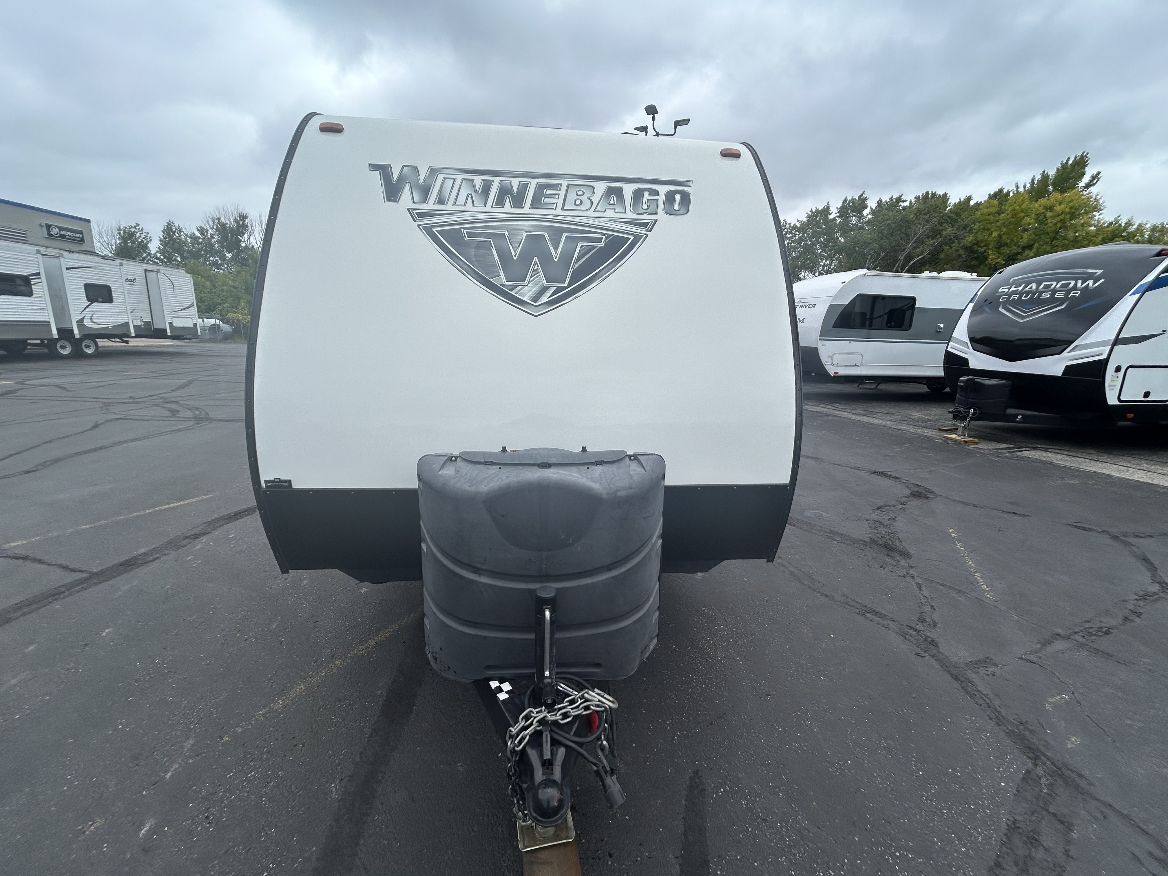 2017 Winnebago Micro Minnie 2106DS - Image 3