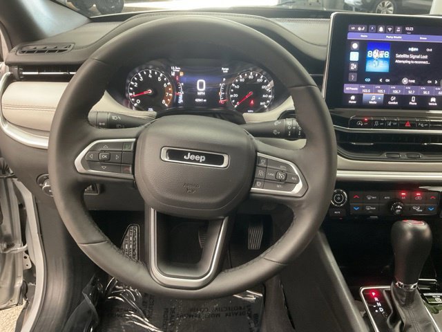 2025 Jeep Compass Limited 4x4 - Image 15