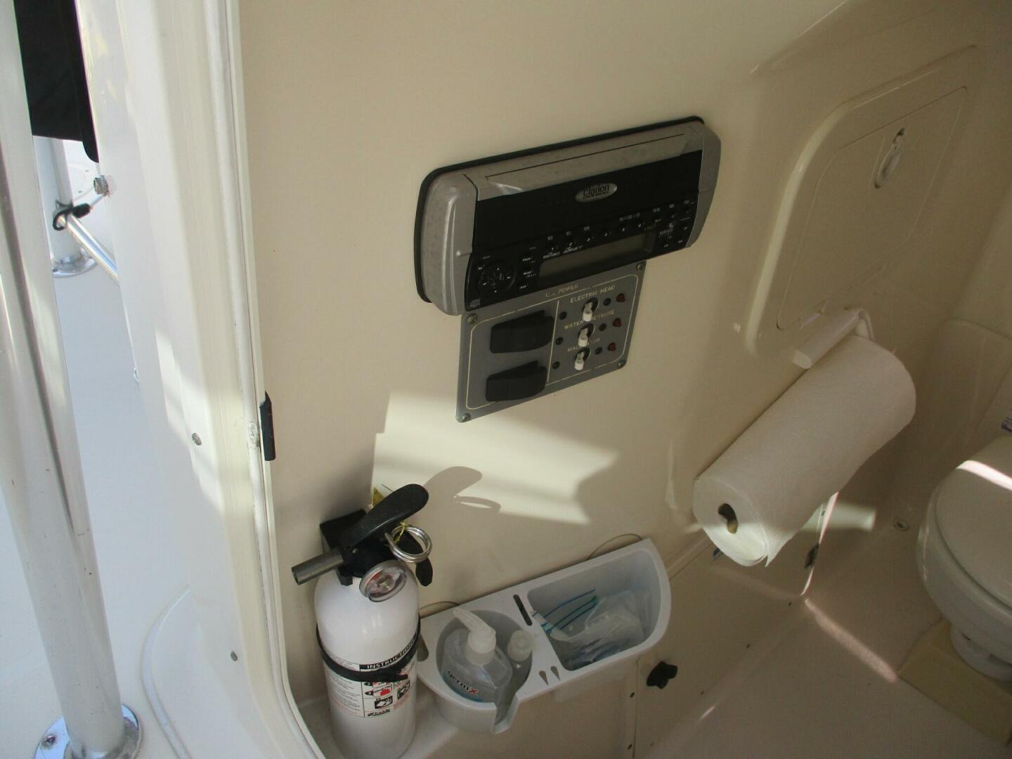 2006 Pursuit - Image 23