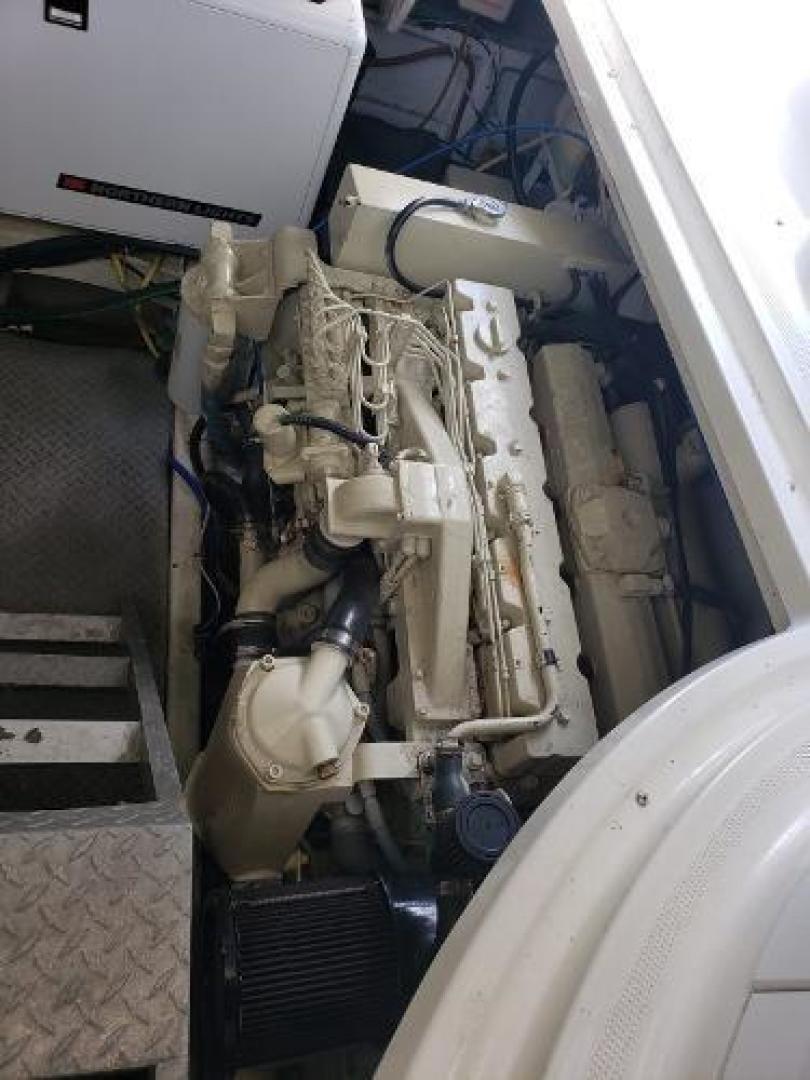 2002 Maxum 4200 SCR - Image 36