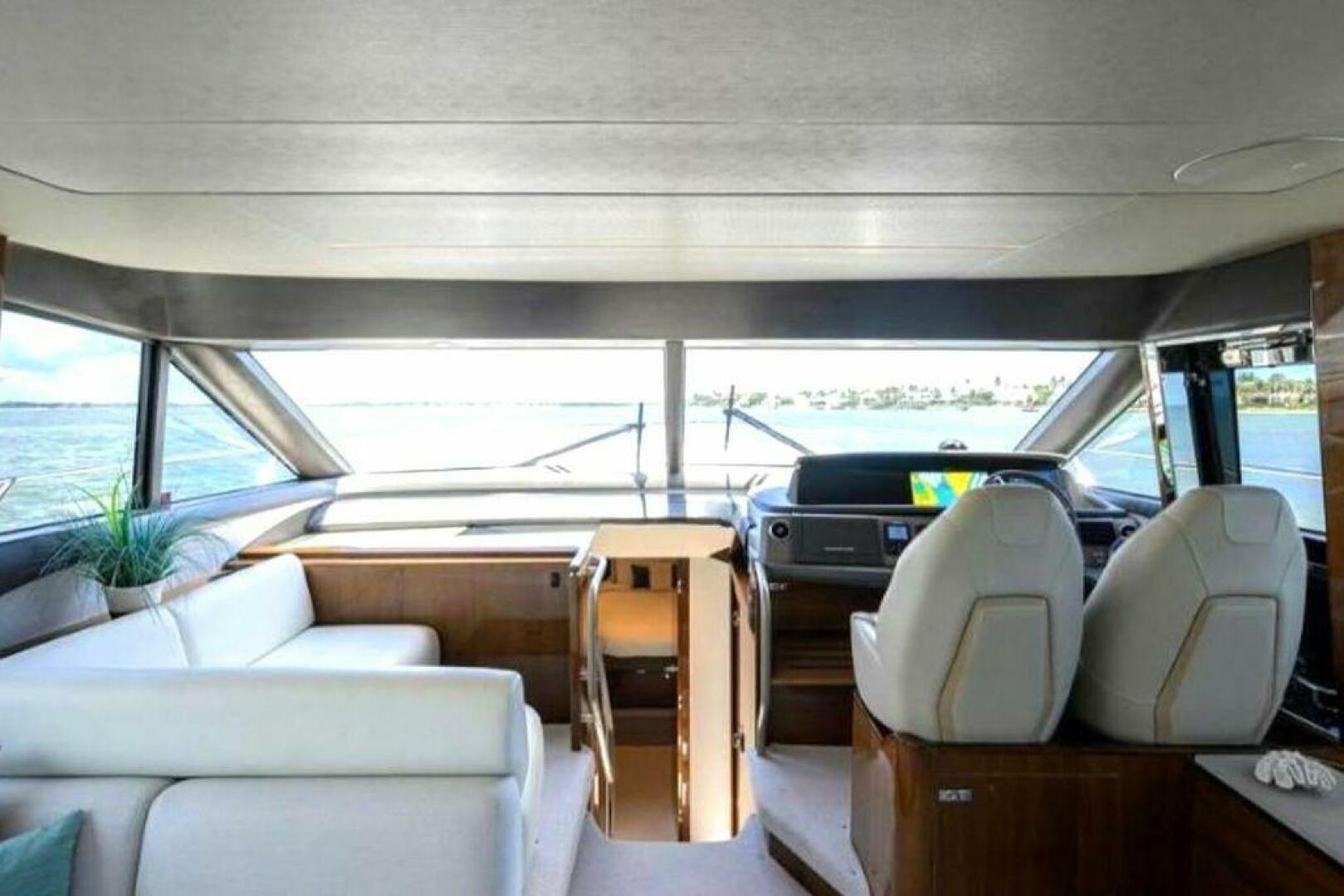 2019 Princess F62 - Image 11