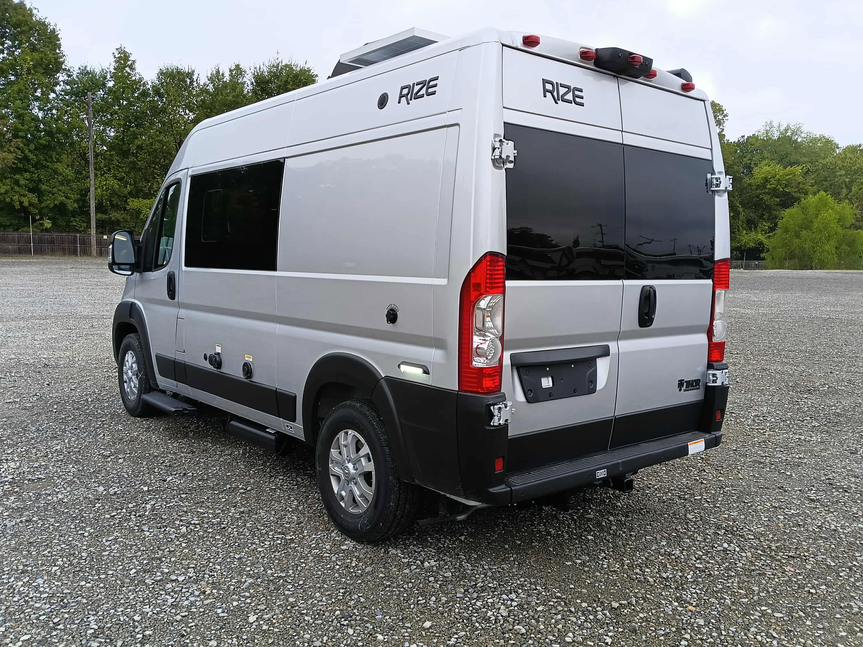 2026 THOR MOTOR COACH RIZE 18M - Image 4