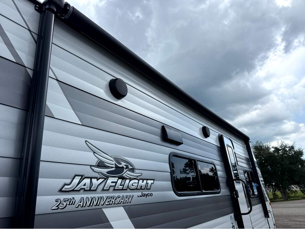 2027 Jayco Jay Flight SLX 261BHS - Image 5