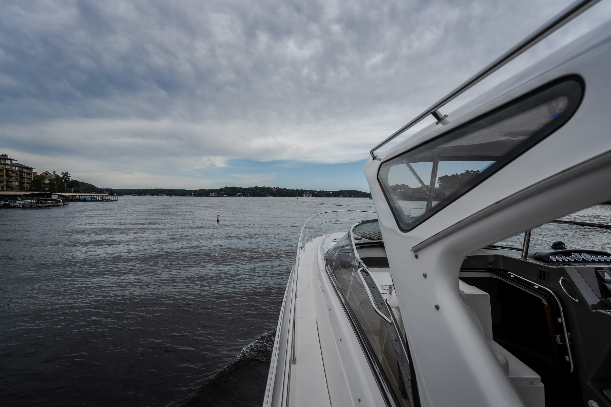2009 Regal 4460 Express Cruiser - Image 33