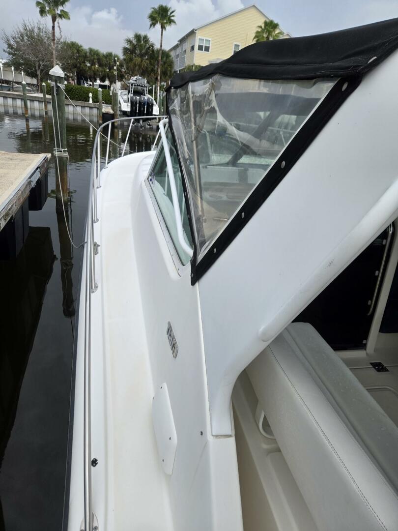 2002 Tiara Yachts 3500 Open - Image 18