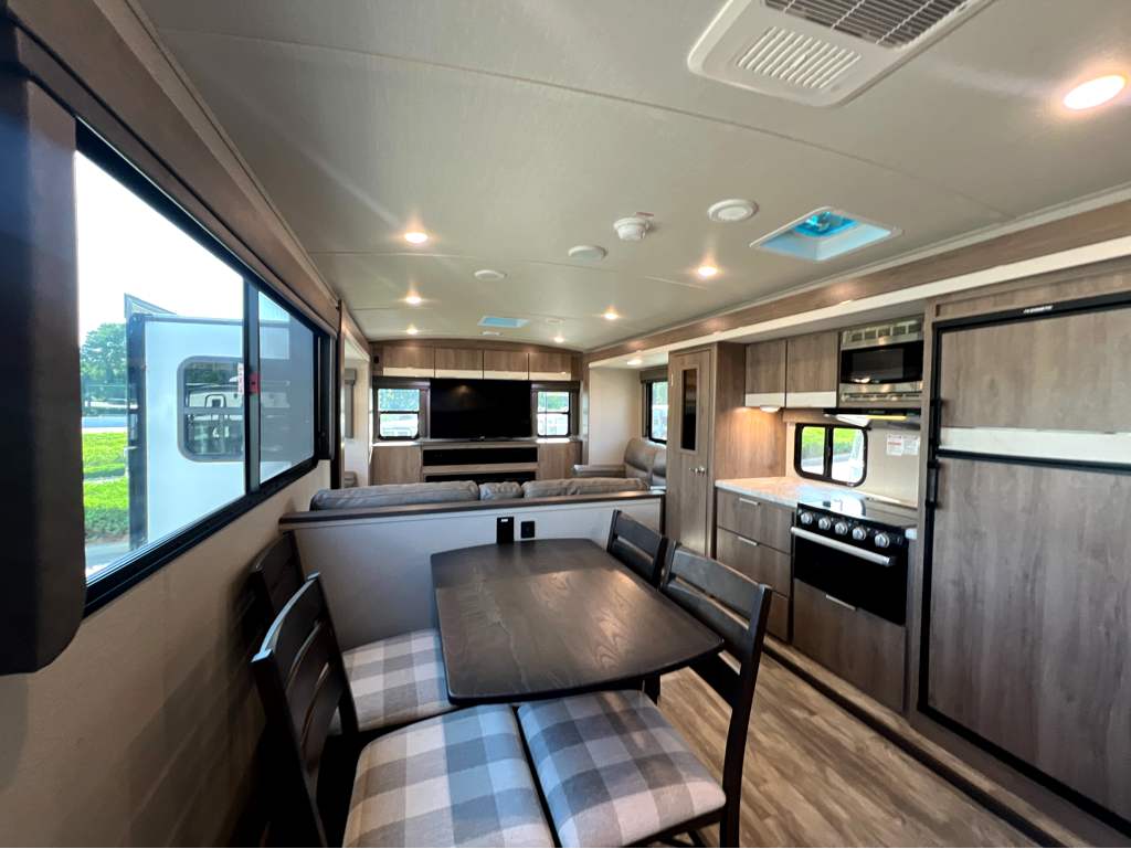 2021 GRAND DESIGN IMAGINE 3100RD - Image 5
