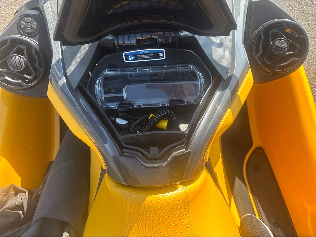 2021 Sea-Doo RXT-X 300 - Image 7