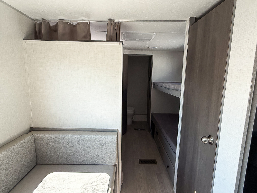 2025 COACHMEN 25QBH - Image 34