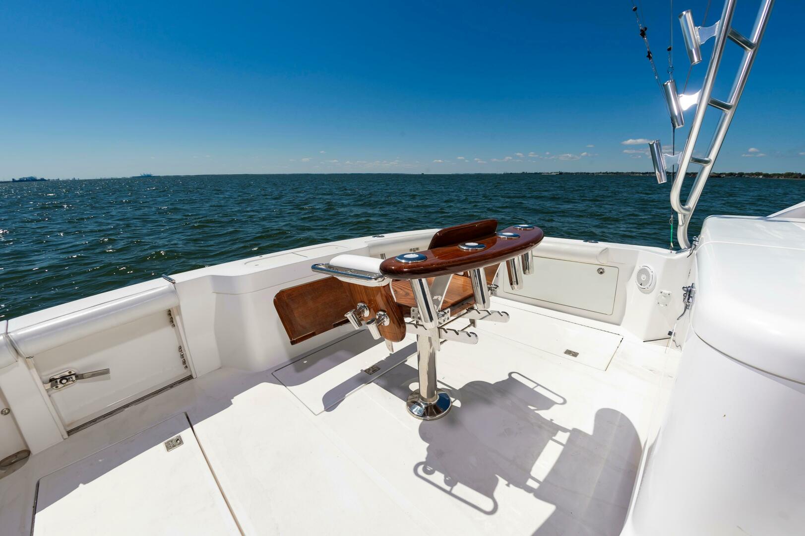2008 Cabo 40 Express - Image 8