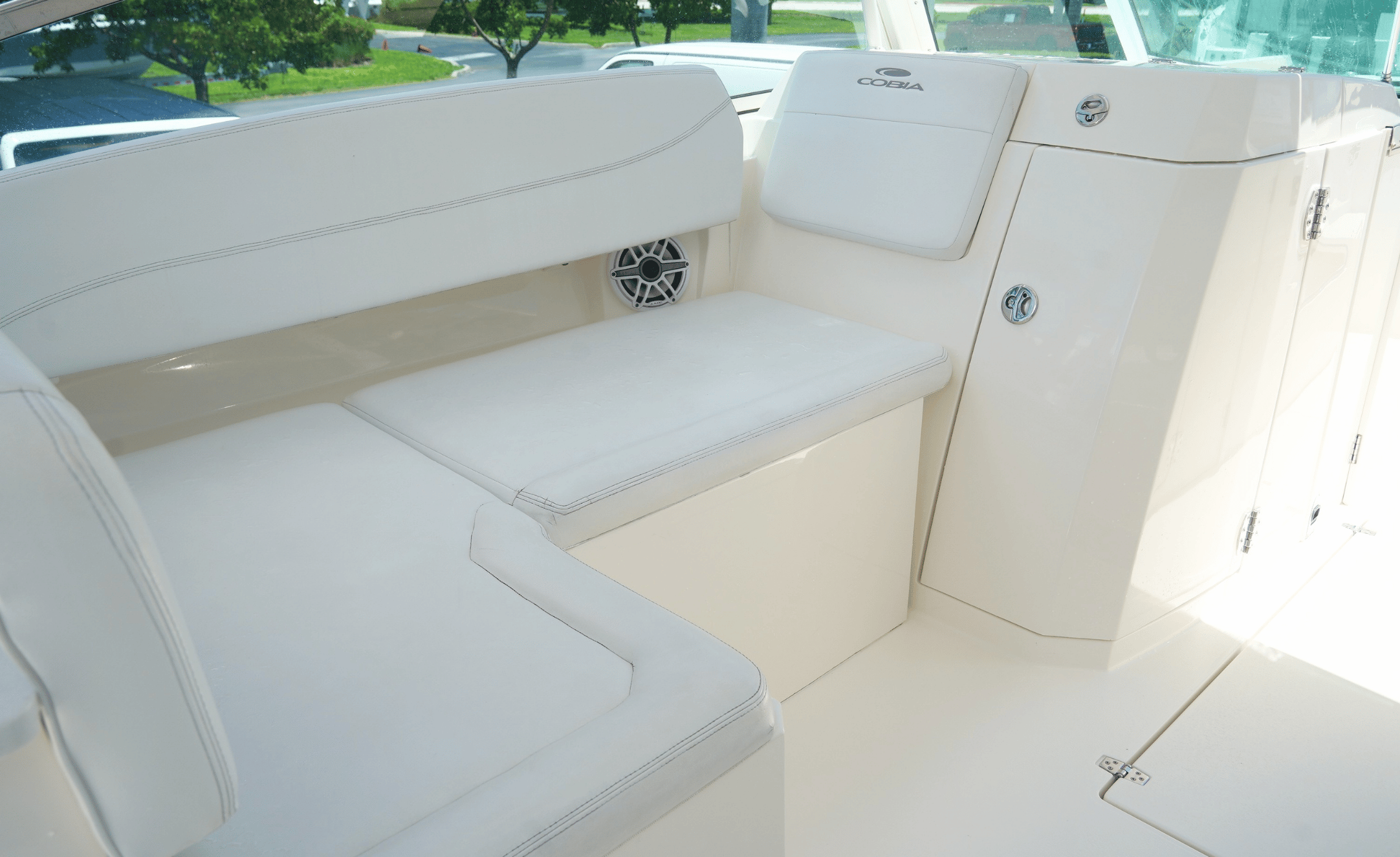2021 COBIA 330DC - Image 39