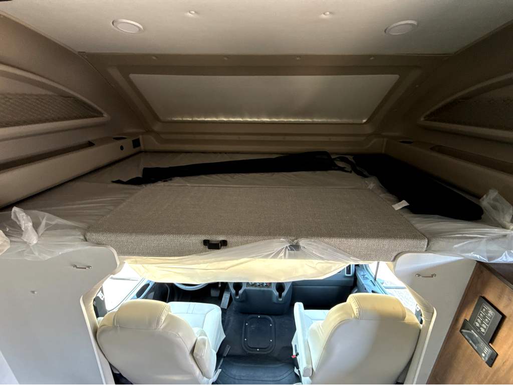 2026 ENTEGRA COACH ACCOLADE 37M - Image 12