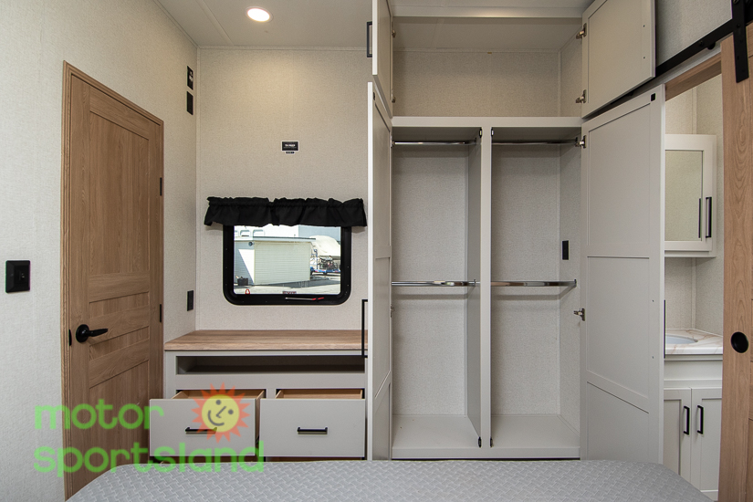 2026 Forest River Sandpiper 3710HBFB - Image 48
