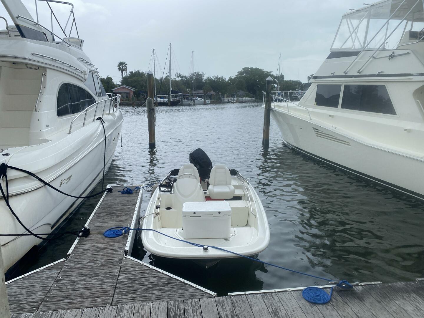 2018 Boston Whaler 150 Super Sport - Image 16