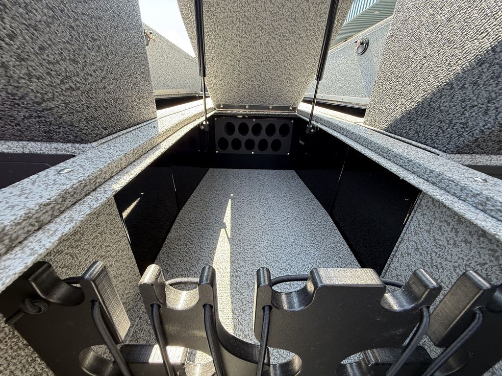 2026 Lund 1800 Explorer Sport - Image 13