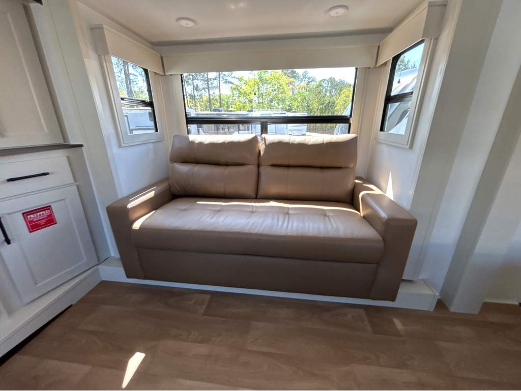 2026 GRAND DESIGN SOLITUDE 380FL - Image 26