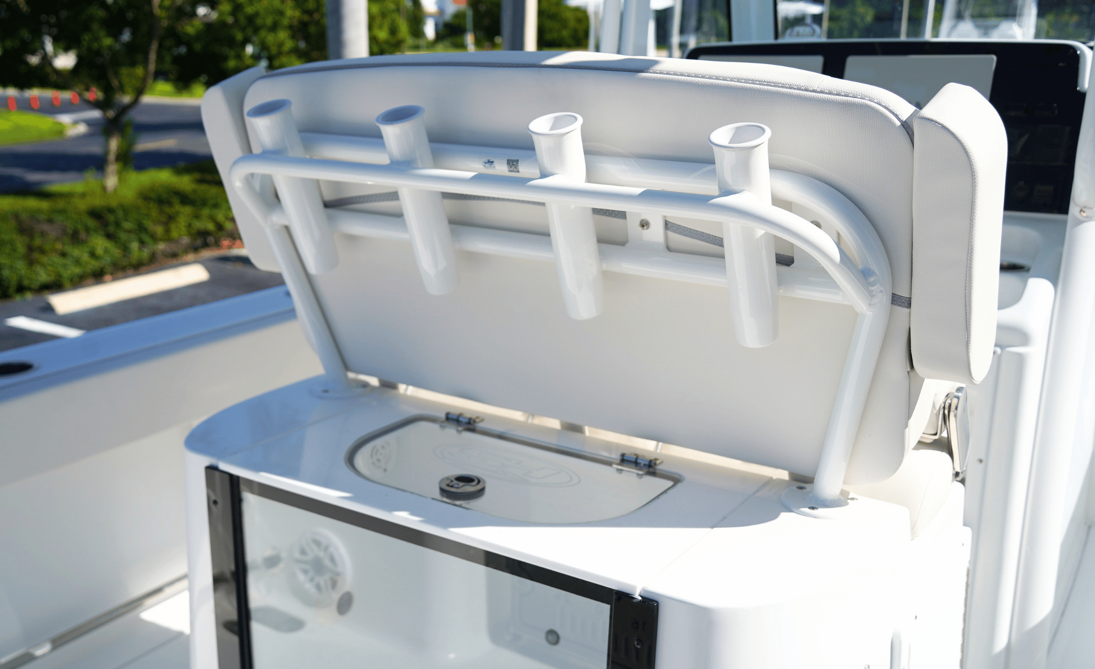 2027 SEA HUNT GAMEFISH 25 - Image 9