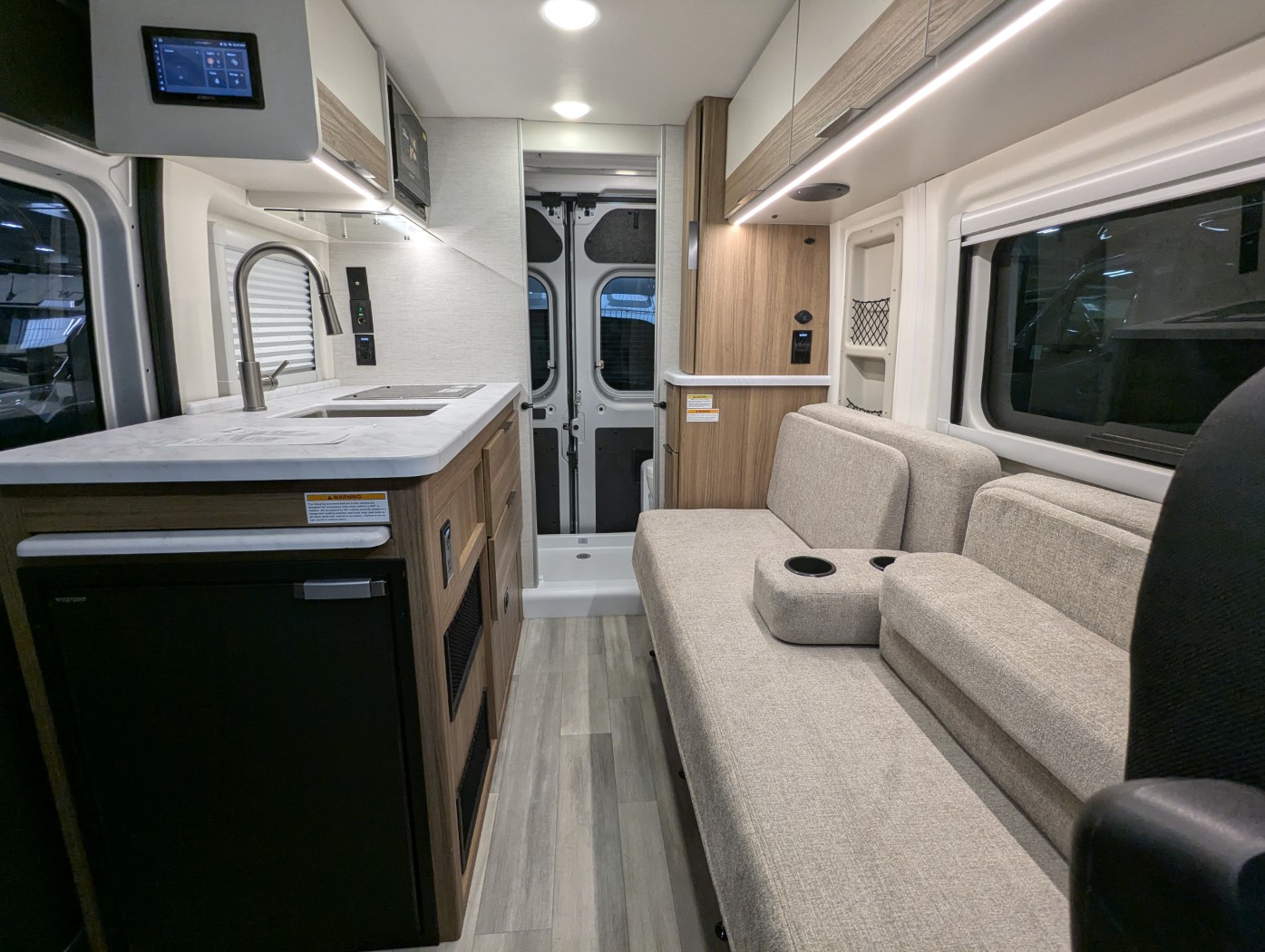 2027 Thor Motor Coach Rize Sport 18M - Image 16