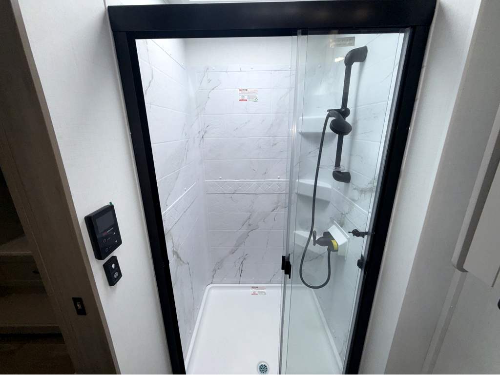 2027 JAYCO PRECEPT 36C - Image 32