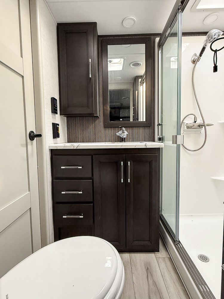2026 KEYSTONE 380LT - Image 30