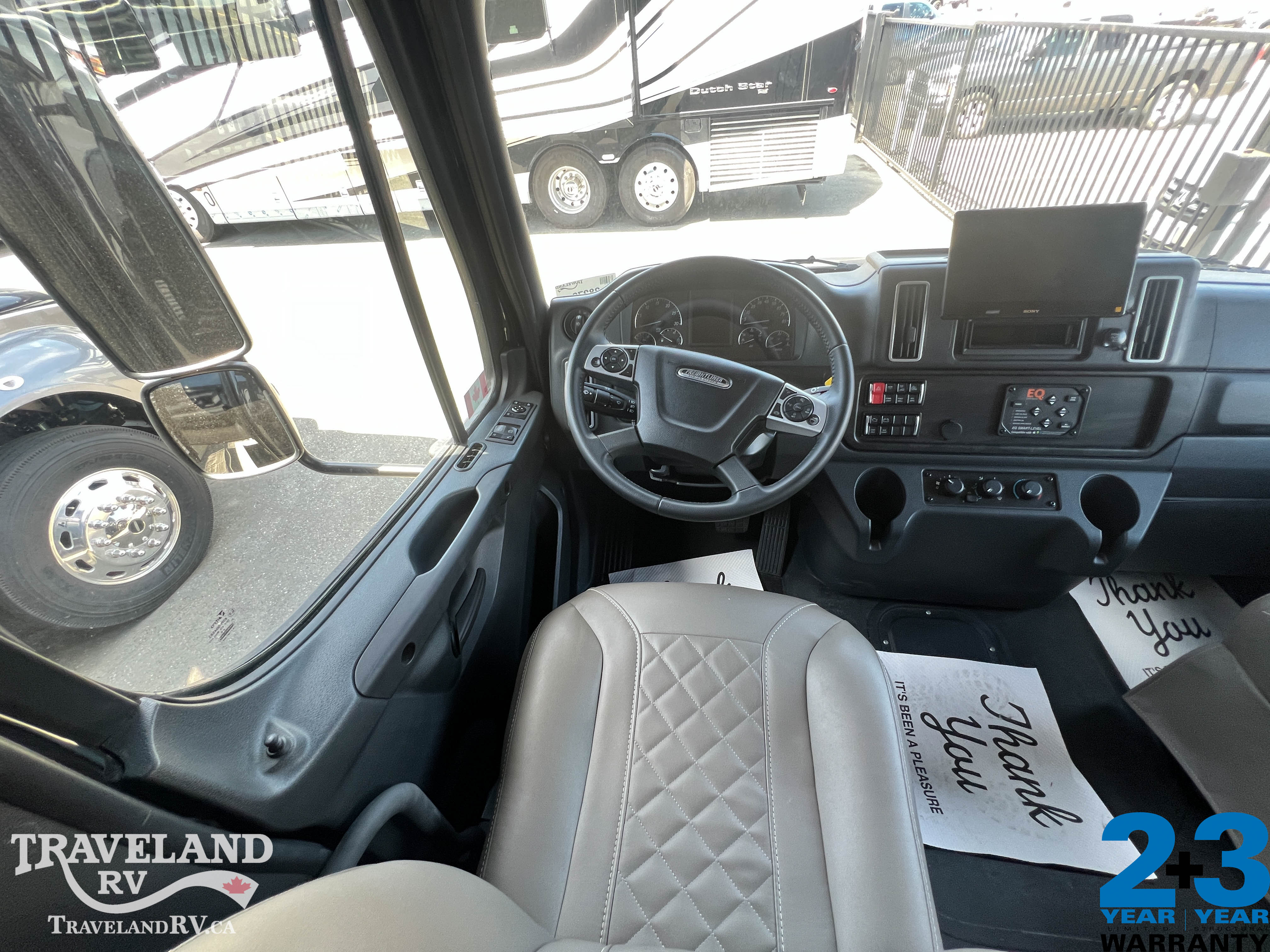2026 Jayco Seneca 37L - Image 9