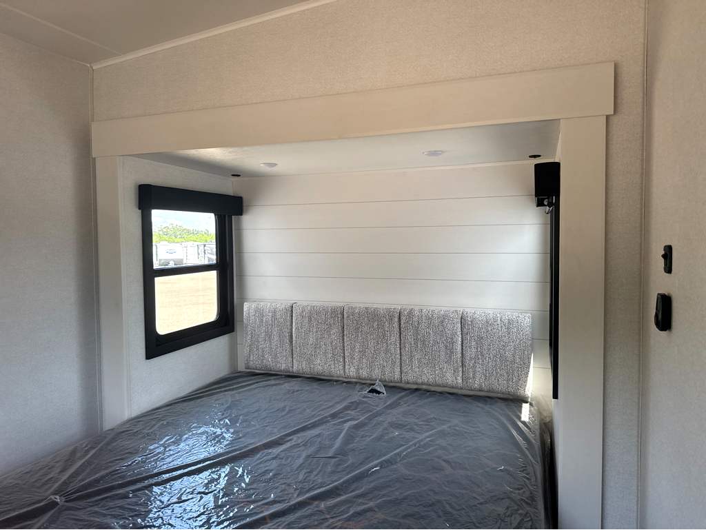 2027 JAYCO EAGLE 367TBTS - Image 21