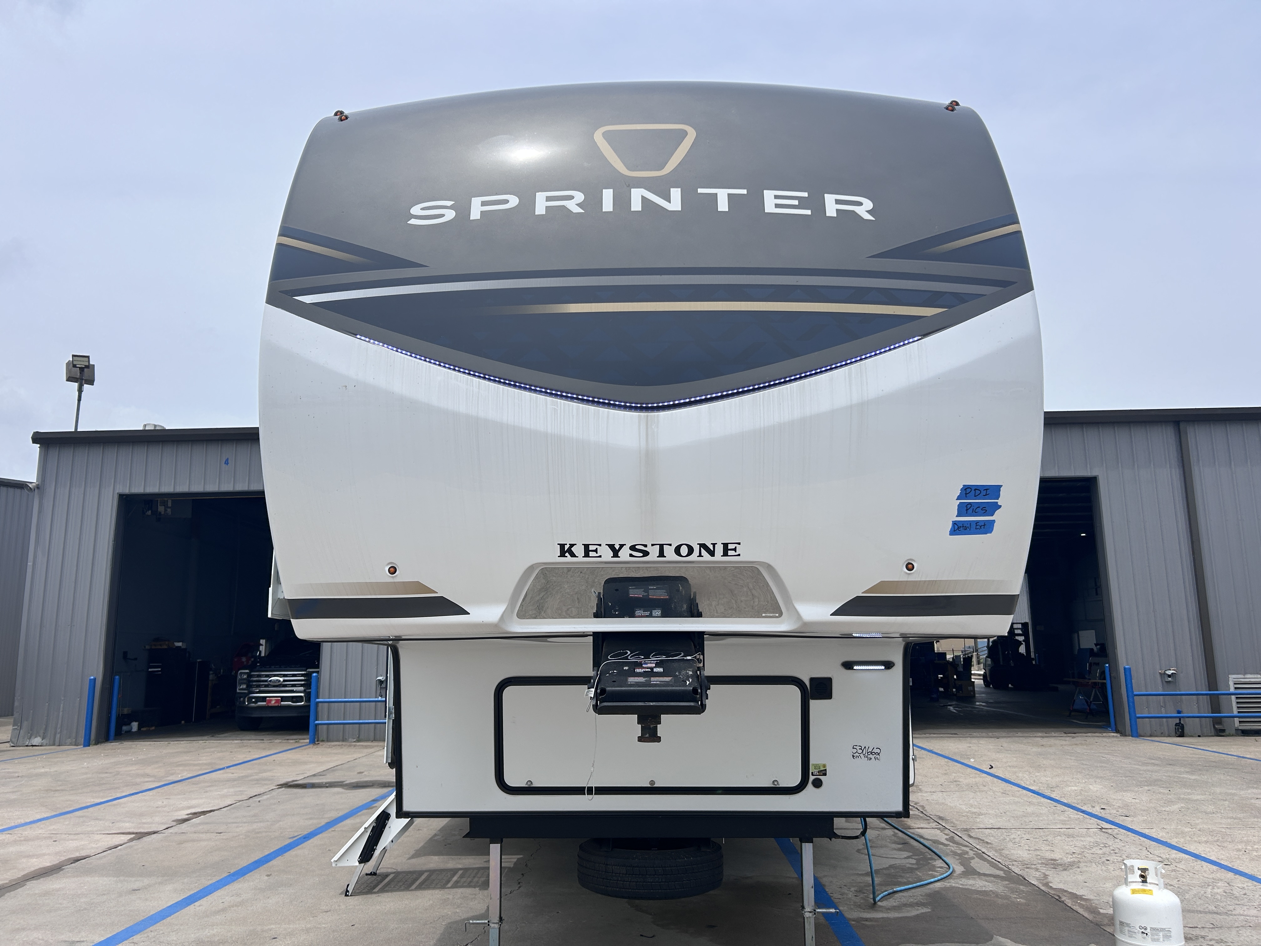 2026 Keystone Sprinter 3980FBS - Image 3