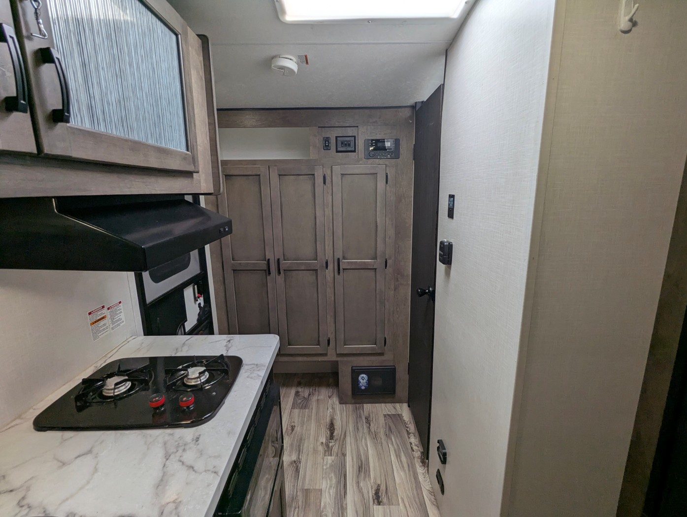 2023 Venture RV Sonic Lite 150VRK - Image 13