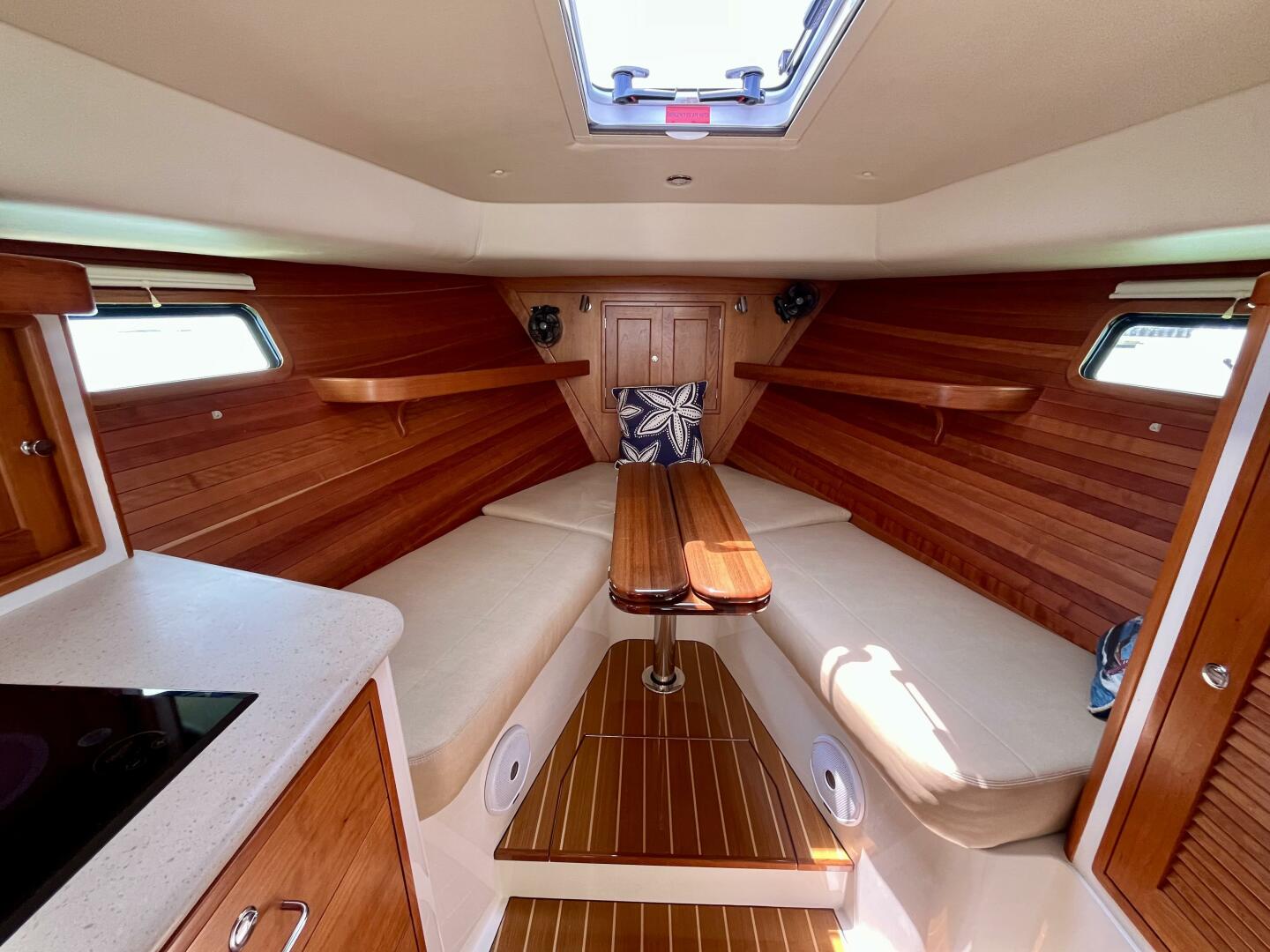 2019 MJM 35z - Image 151