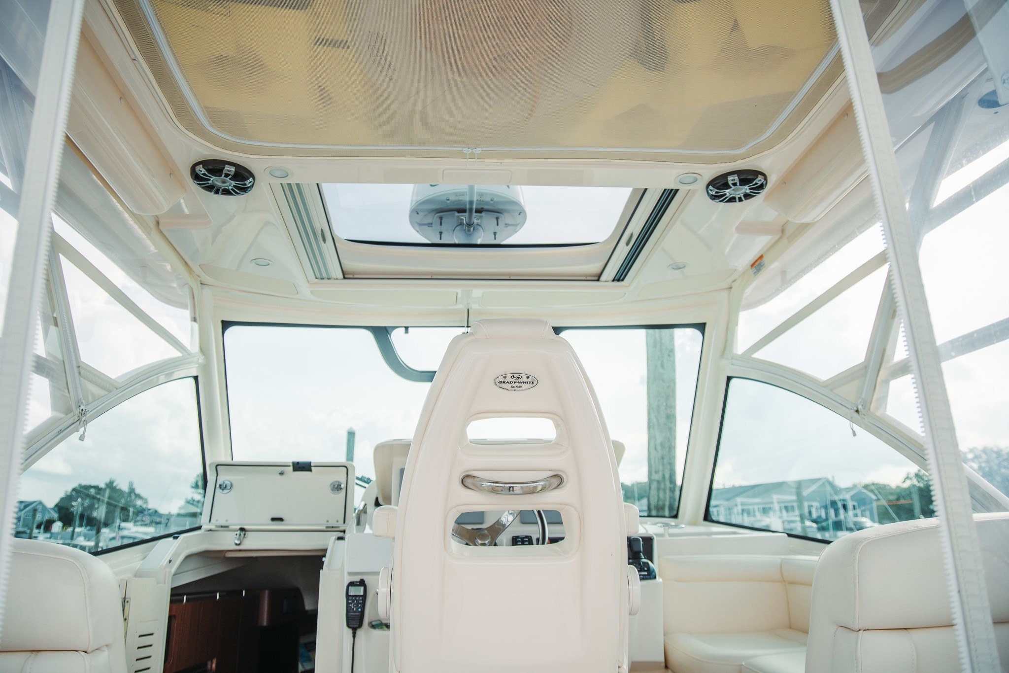 2020 Grady-White Express 330 - Image 22