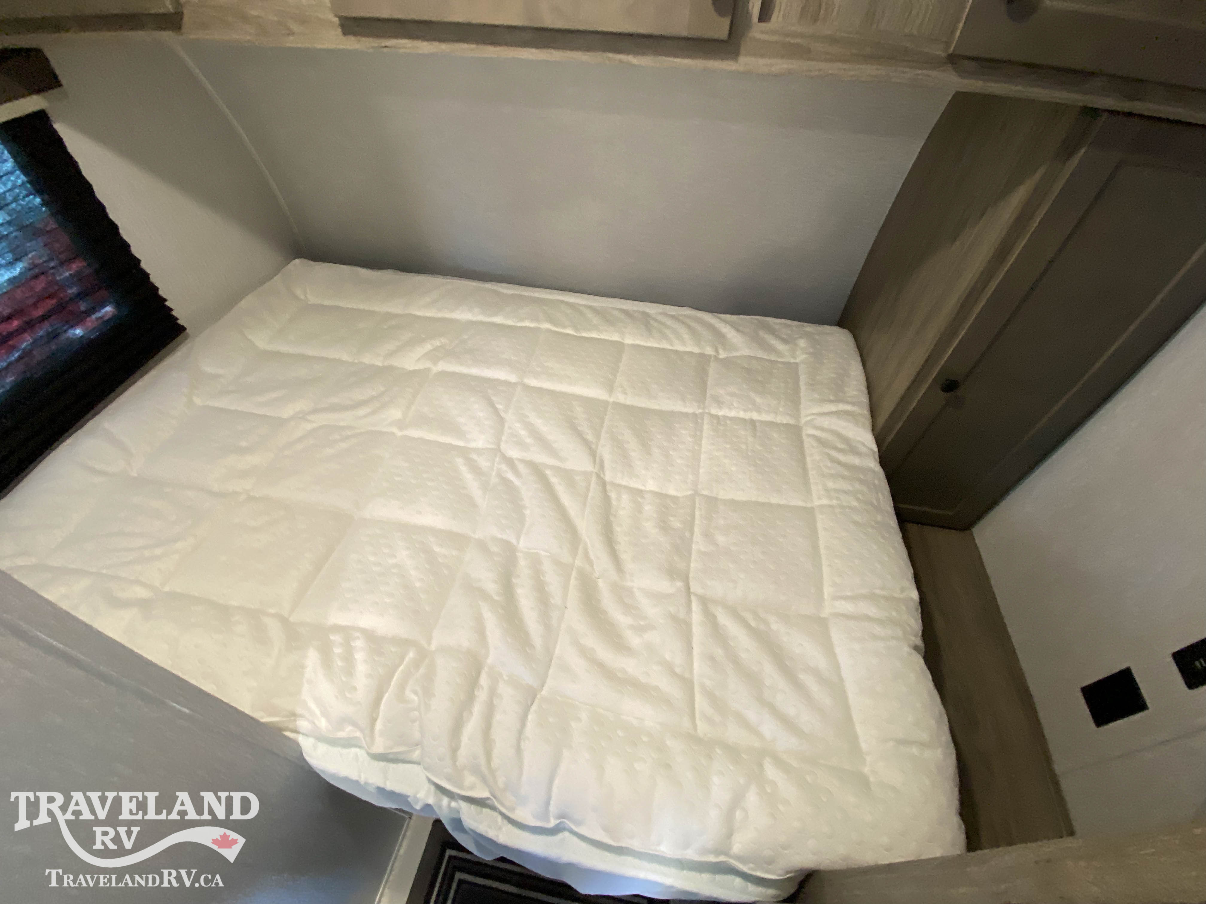 2025 SUNSET PARK RV SUN LITE 15MBX - Image 16