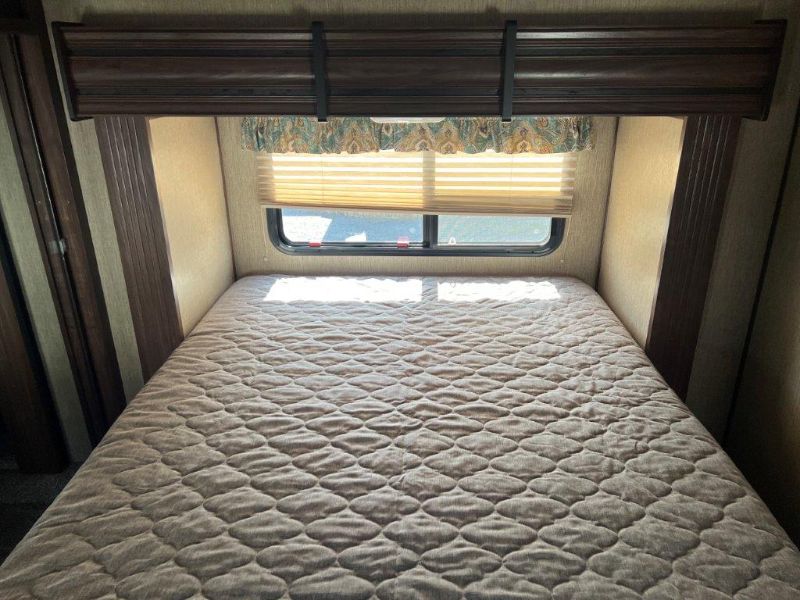 2018 Keystone Sprinter Limited 269FWRLS - Image 11
