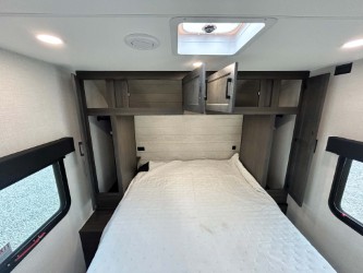 2026 VENTURE RV SPORTTREK STINGER 232VRL - Image 16