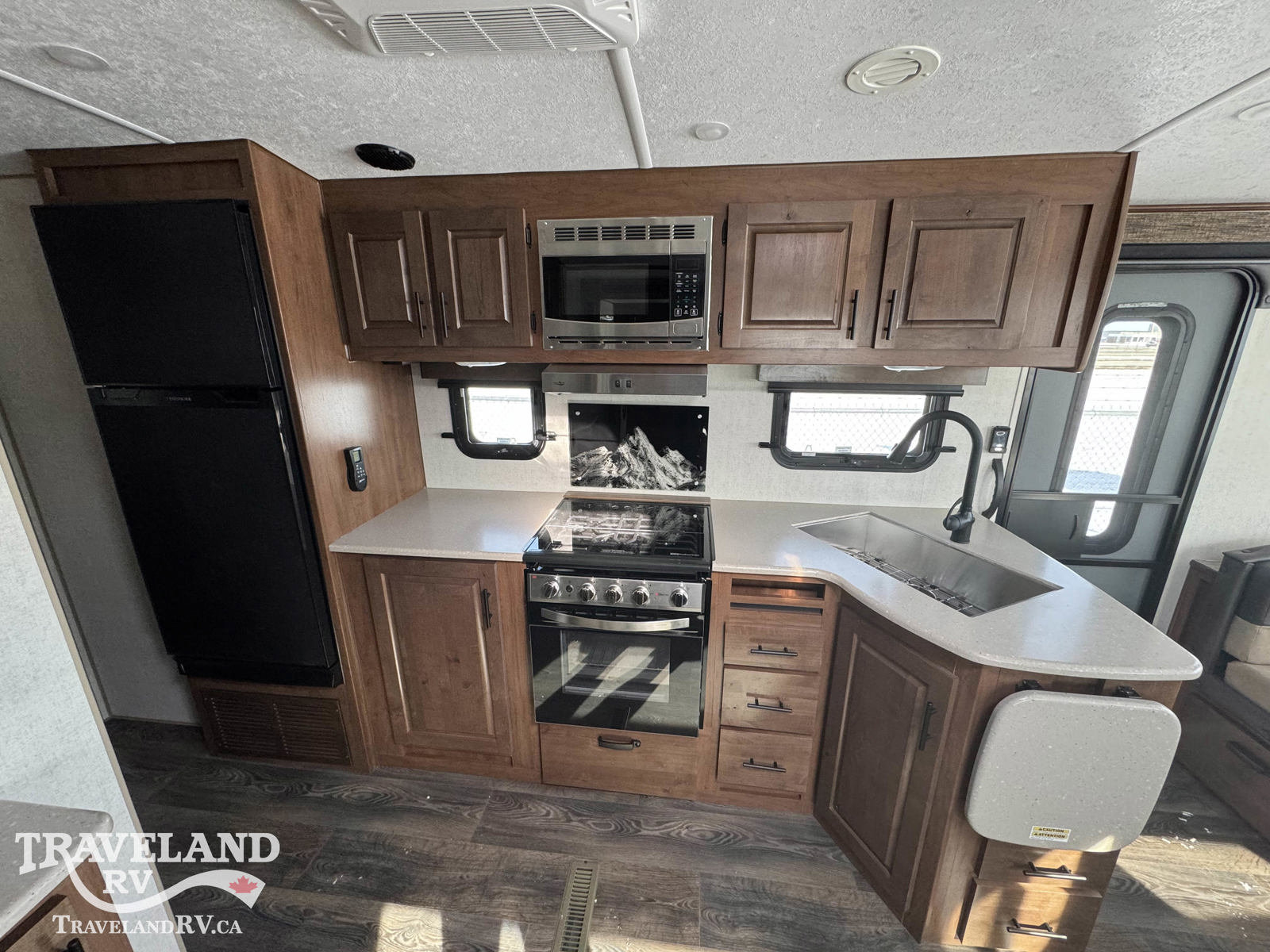 2024 Outdoors RV Titanium Series Black Stone 250RDS - Image 10