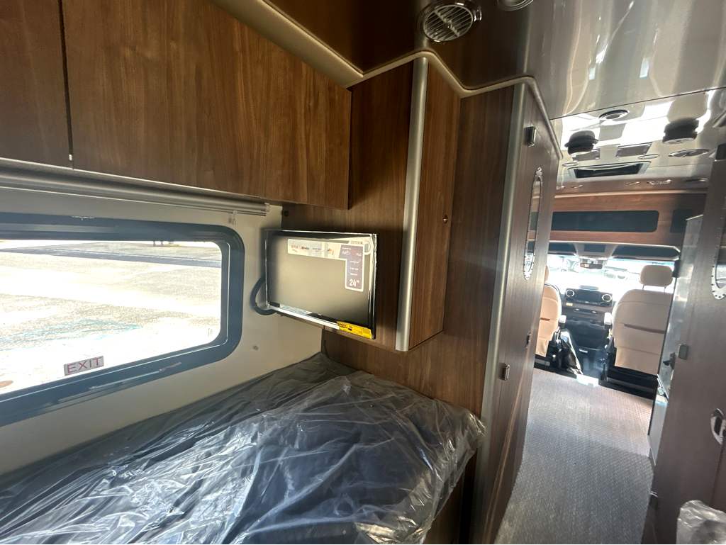 2027 AIRSTREAM ATLAS 25RT - Image 21