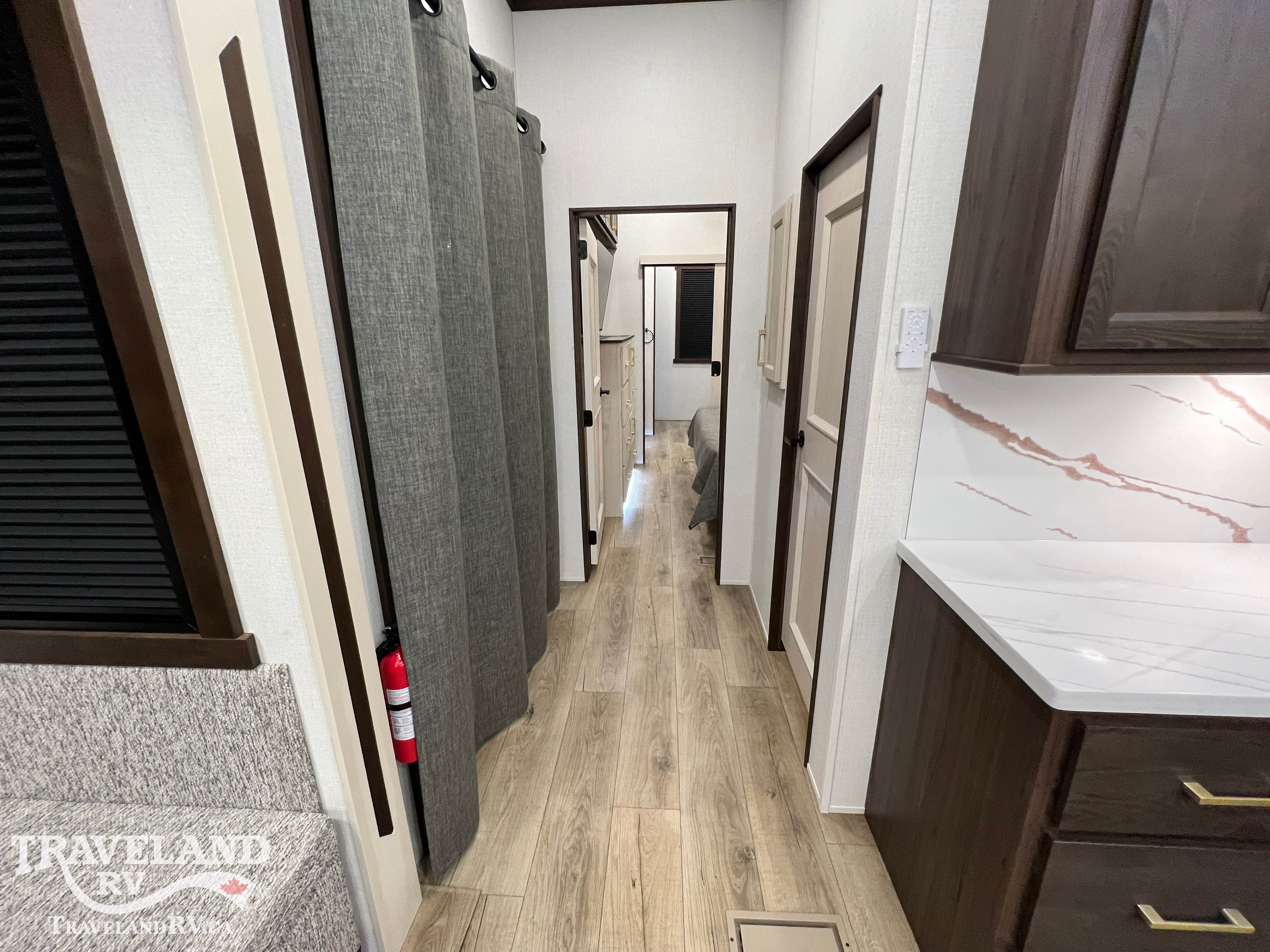 2026 Forest River Cedar Creek Cottage 40CFL2B - Image 31