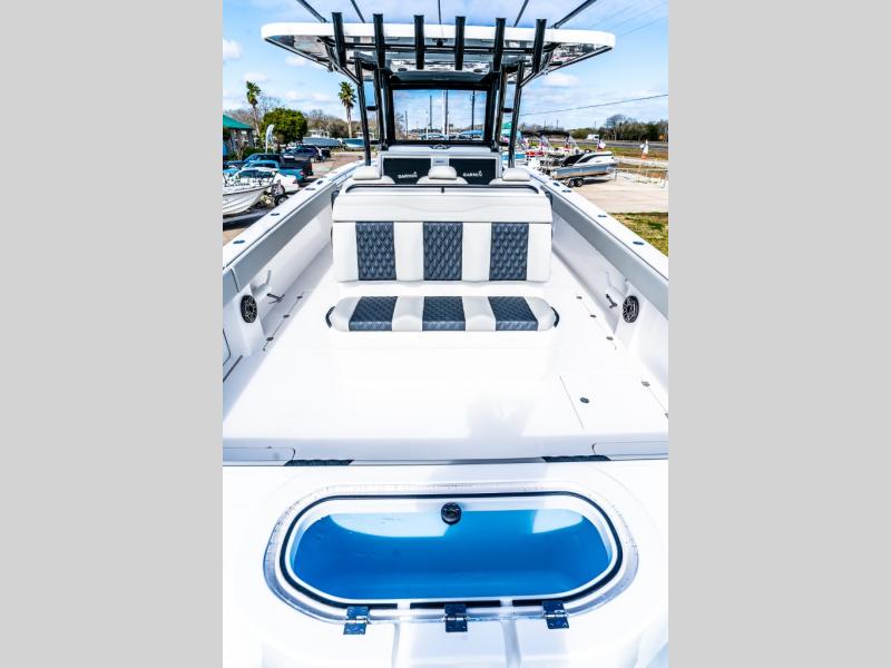 2024 Invincible 37 CATAMARAN - Image 26