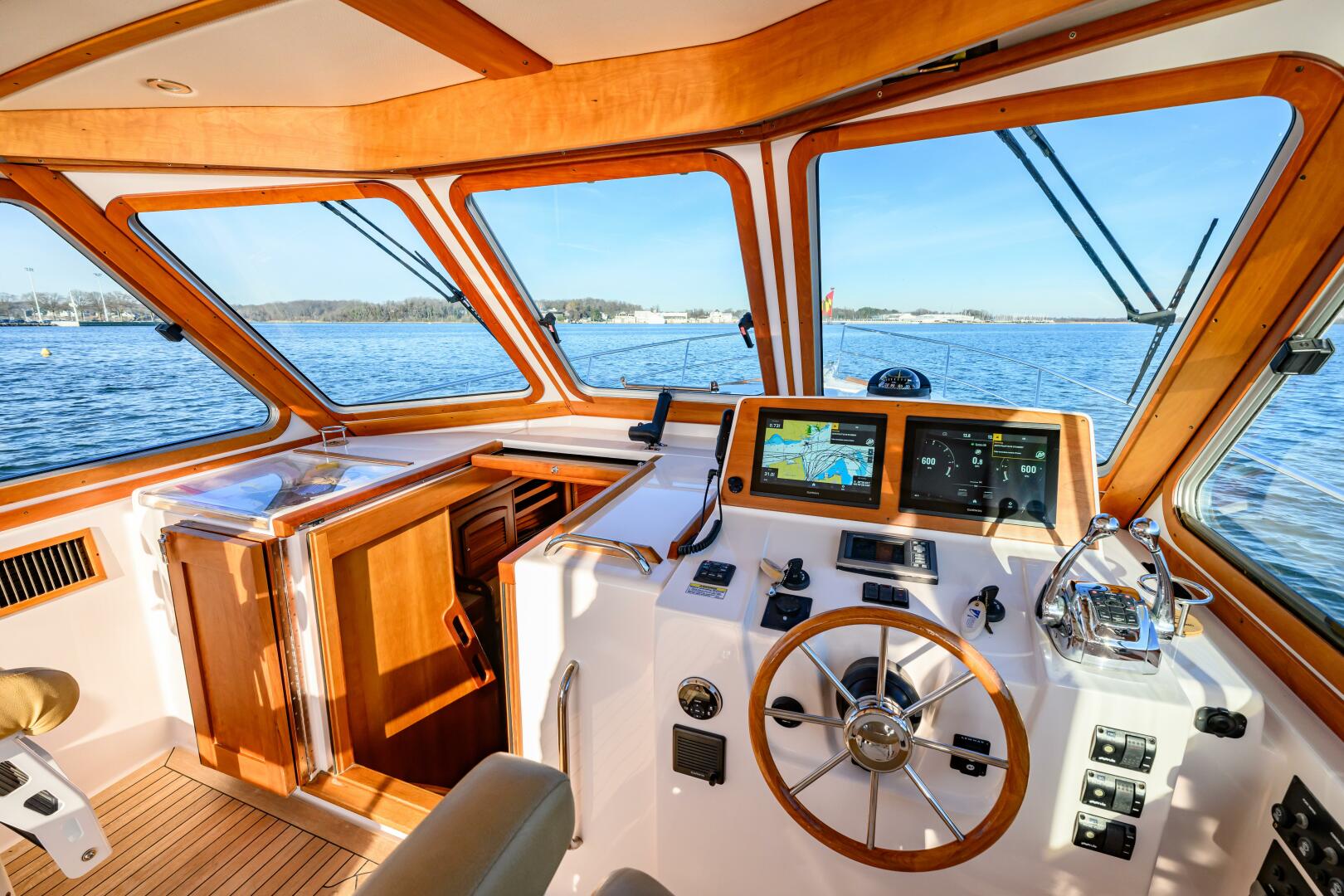 2009 Sabre 42 Hard Top Express - Image 15