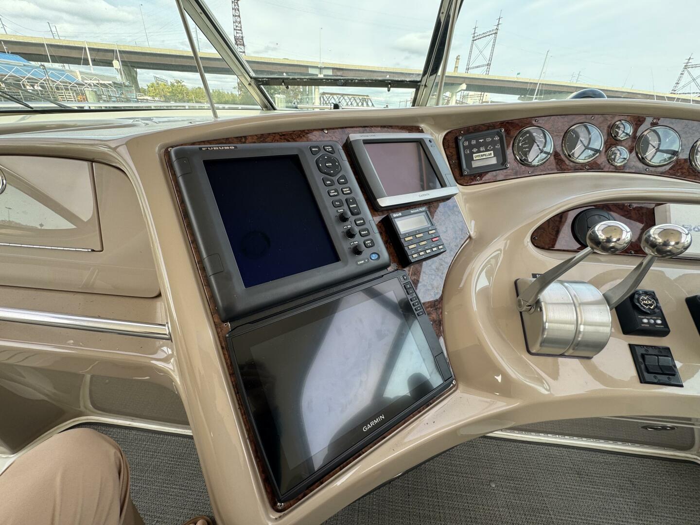 2001 Sea Ray 510 SUNDANCER - Image 14