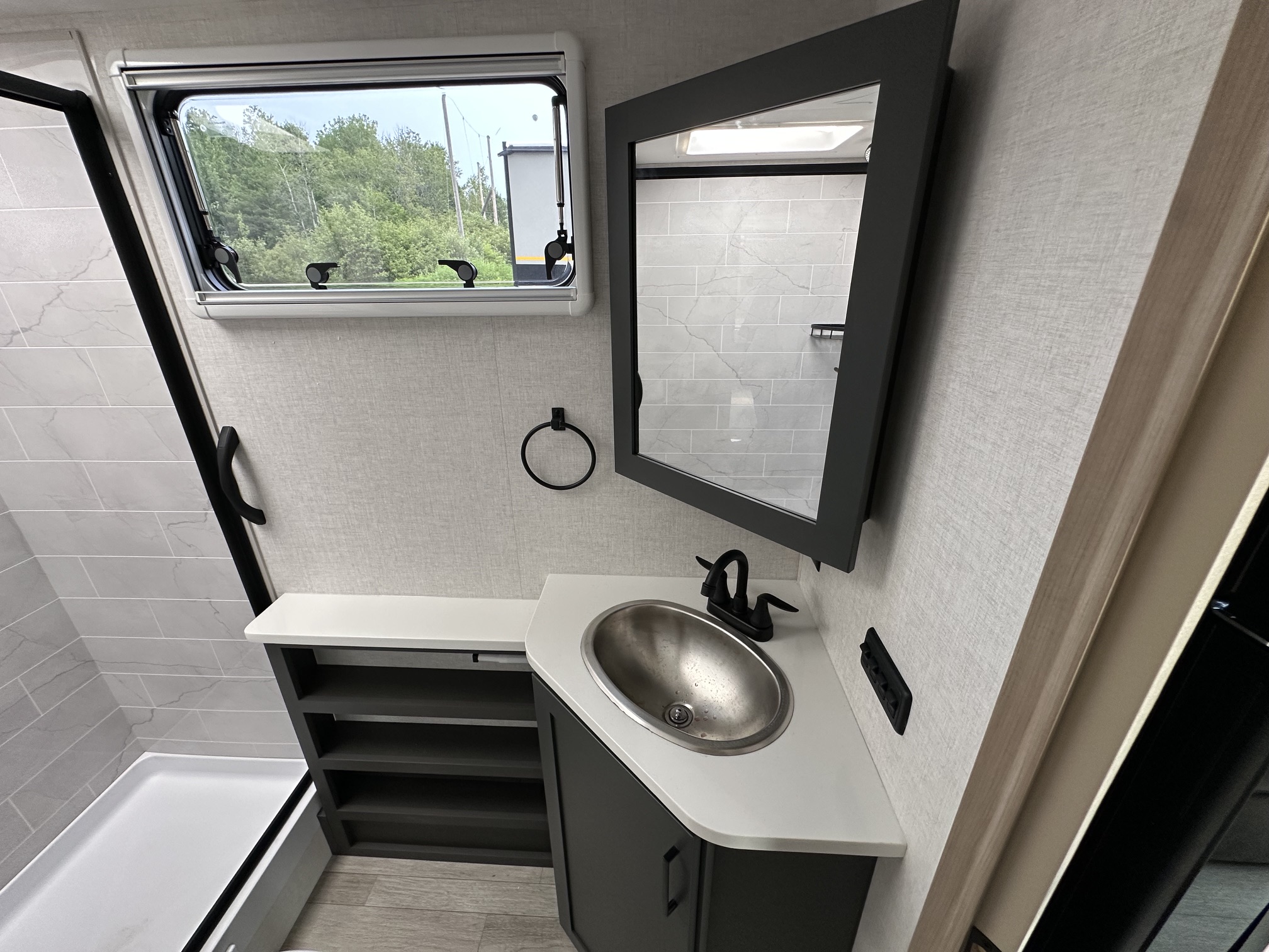 2027 Ember RV Overland Series 190MSL - Image 8