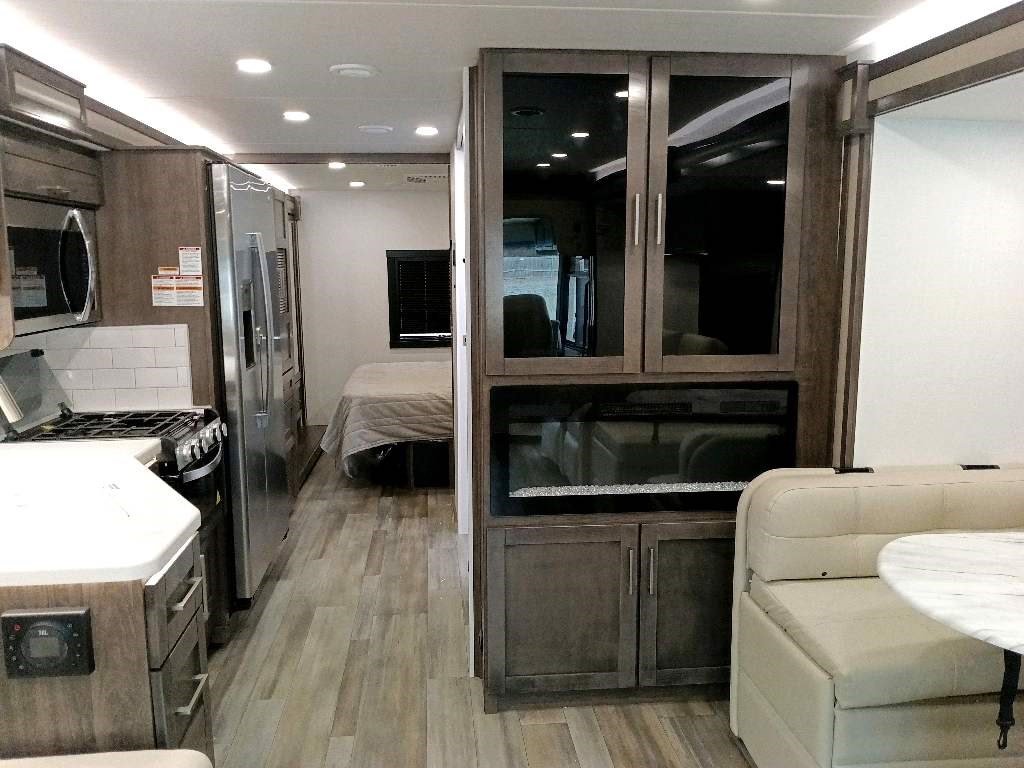 2026 ENTEGRA COACH VISION XL 34G - Image 17