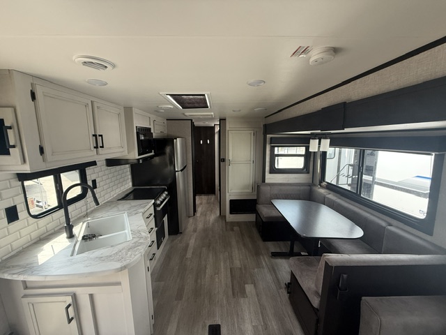 2022 JAYCO JAYFLIGHT 38BHDS - Image 21