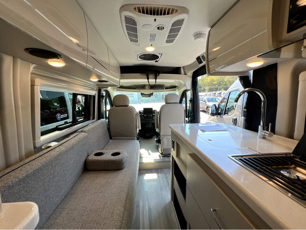2026 THOR MOTOR COACH RIZE 18M - Image 20