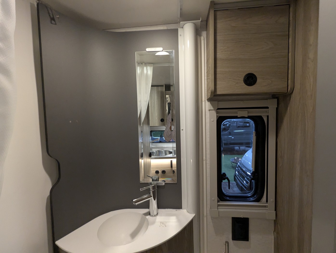 2027 Winnebago EKKO Sprinter 23B – Pop Top AWD - Image 35