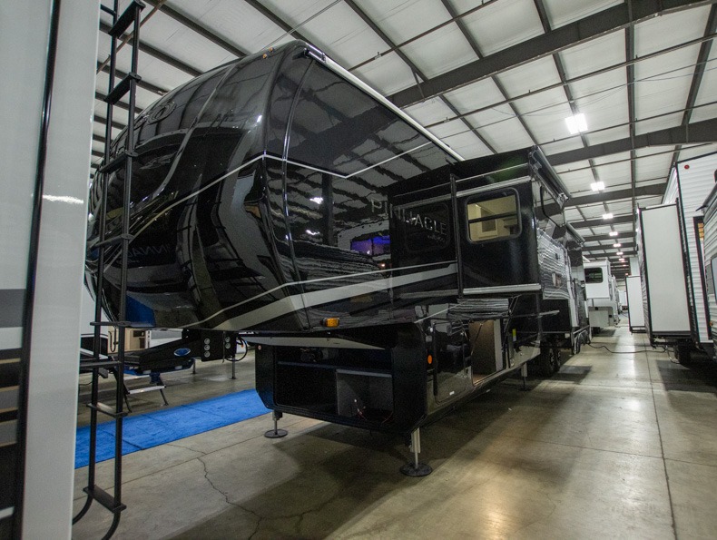 2026 Jayco Pinnacle 38FBRK - Image 5