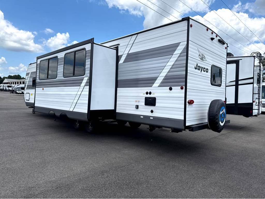 2027 JAYCO JAY FLIGHT 330TBS - Image 3
