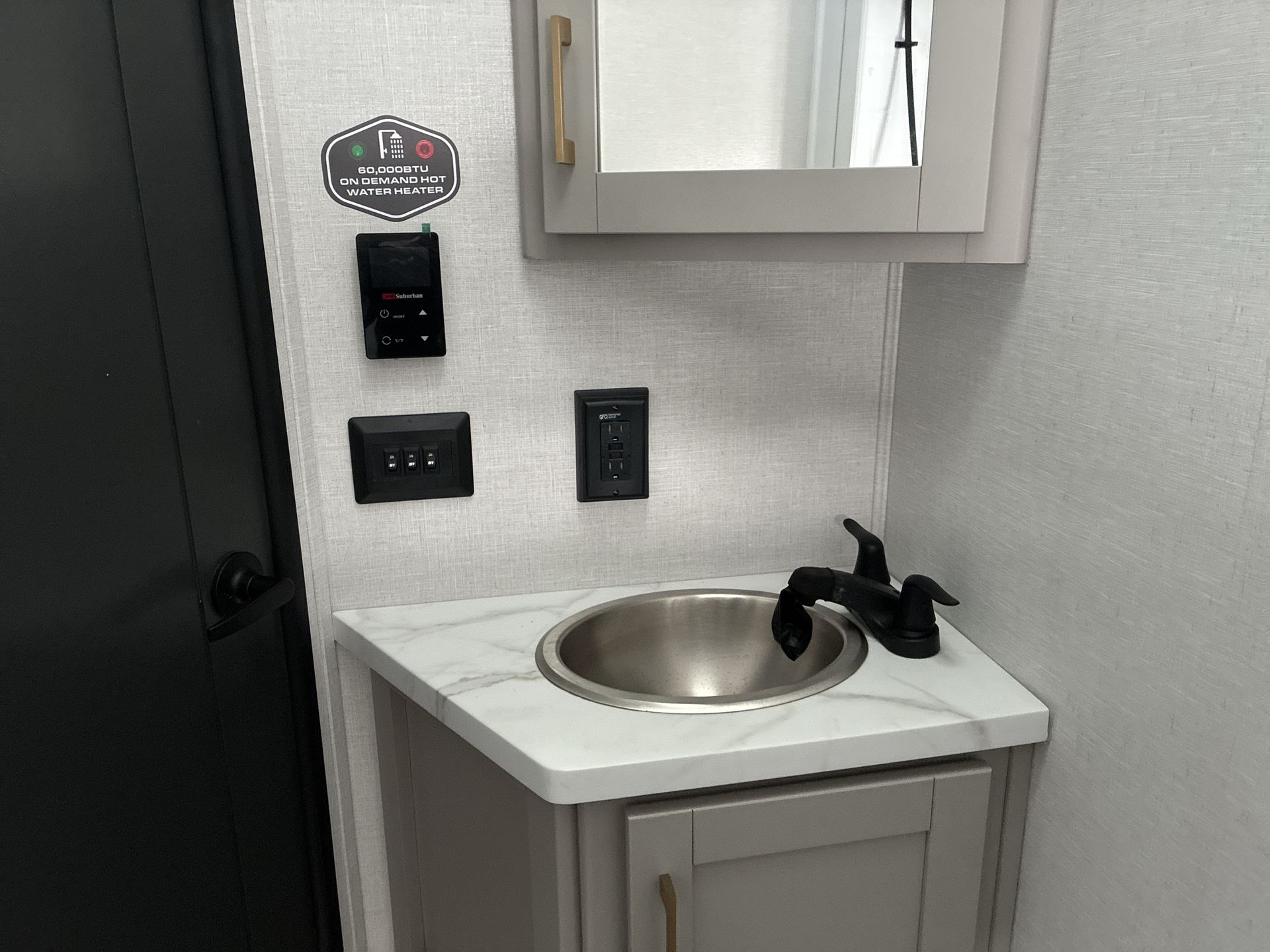 2027 Forest River Stealth 2215 - Image 37