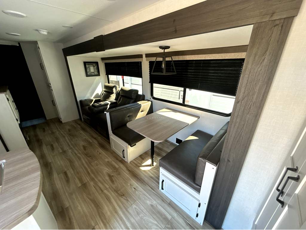 2027 VENTURE RV SIENNA 281VQB - Image 13