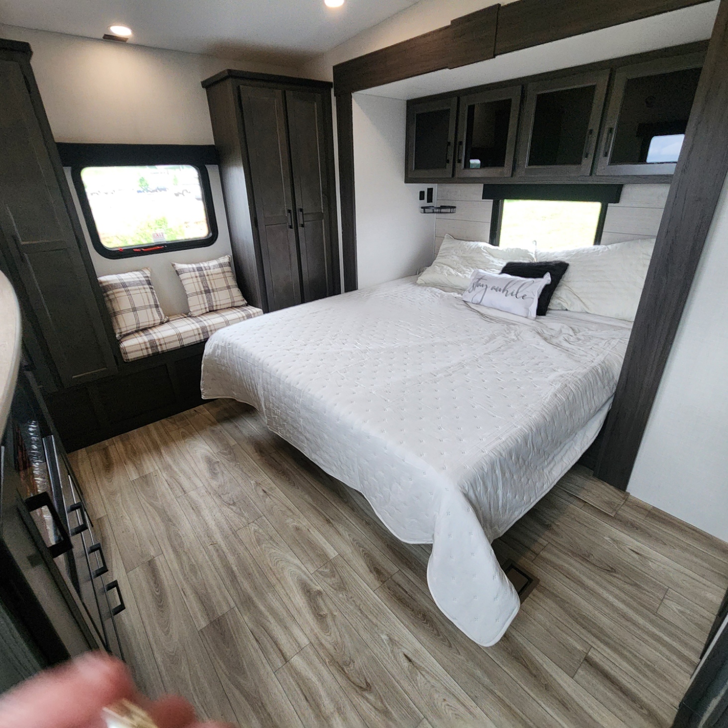 2026 VENTURE RV SPORTTREK 365VFL - Image 48