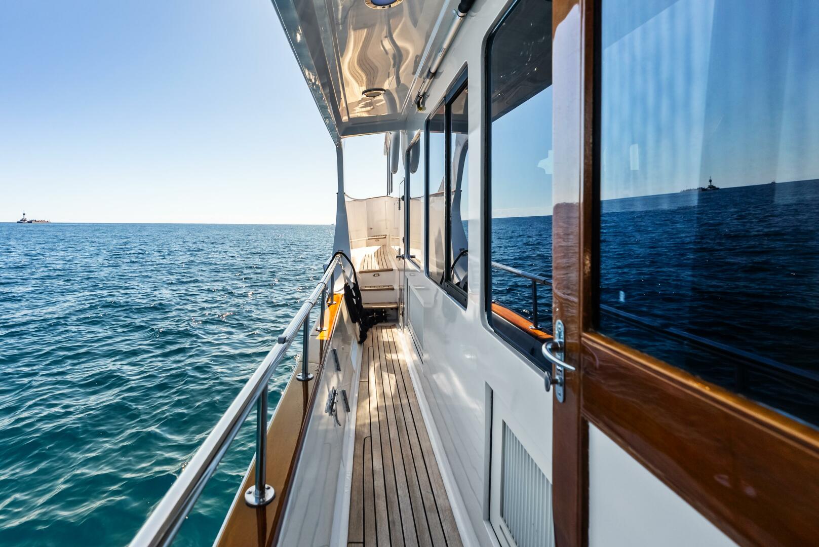 2005 Grand Banks 72 Aleutian RP - Image 43