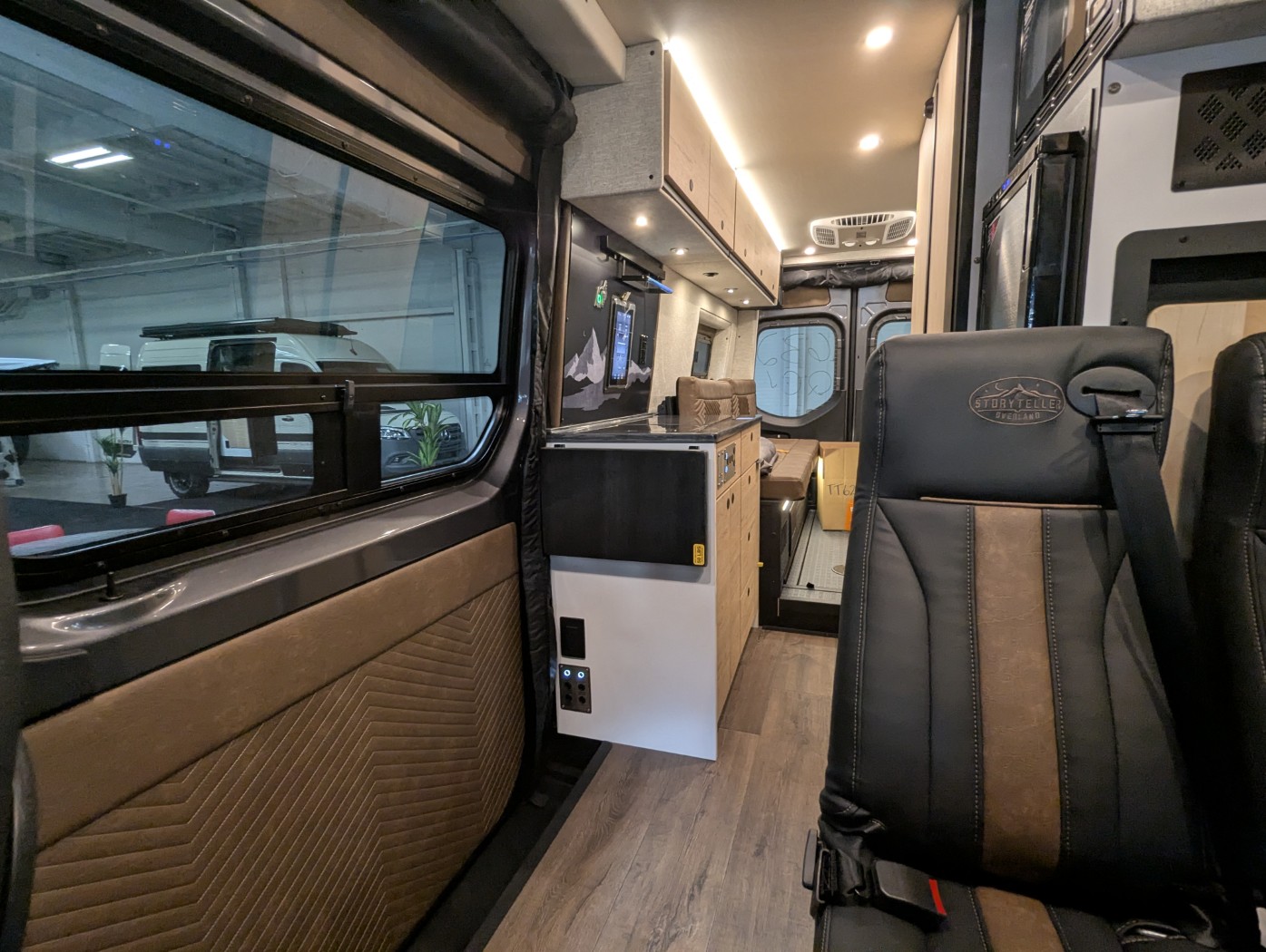 2027 Storyteller Overland TOUR MODE XL - Image 17